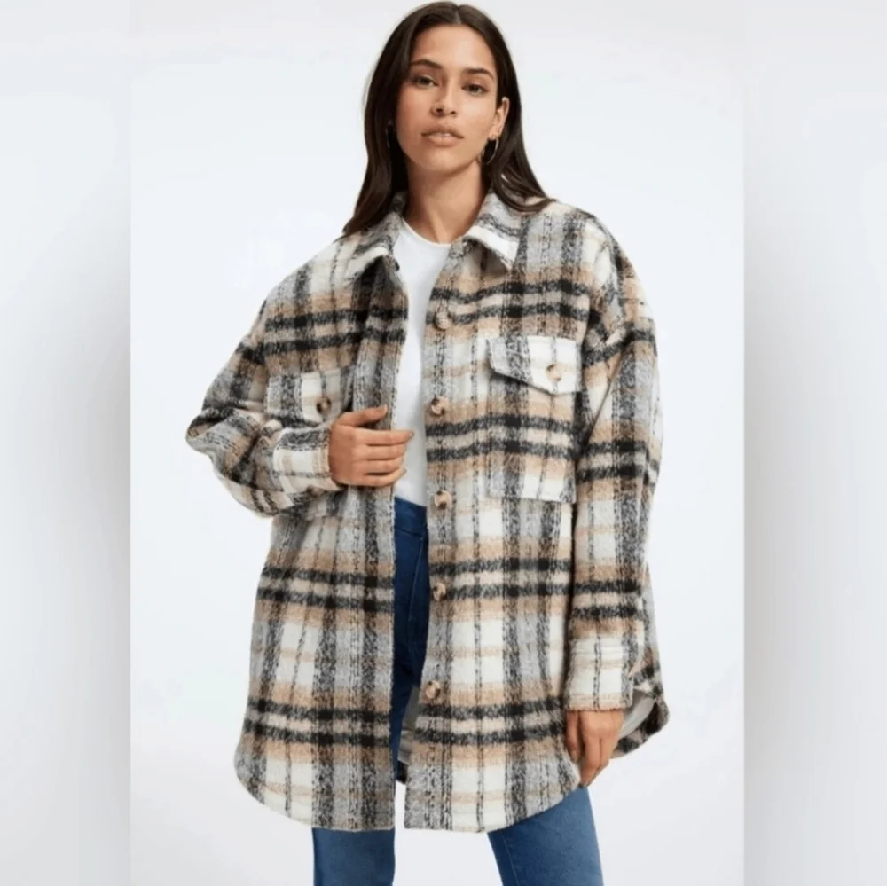 Good American plaid neutral oversized shacket size L/XL - Picture 8 of 9